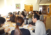 29日　家族交流会　食事形態の説明と試食