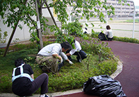 １０日　オムロン操業日に奉仕活動をしてくださいました